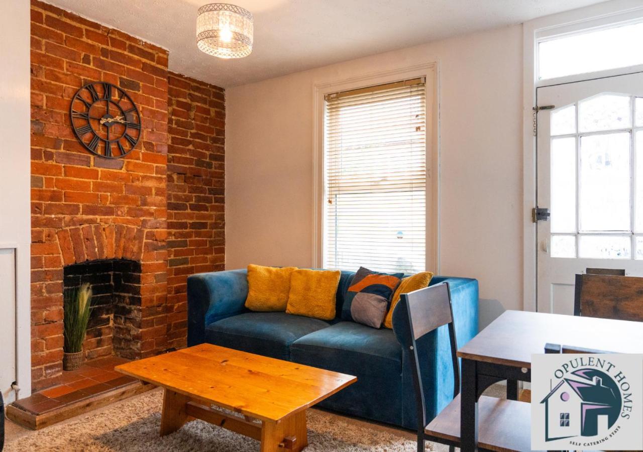 Contractors Pad - 4 Bed Town House - Cent Reading - Free Parking别墅 外观 照片