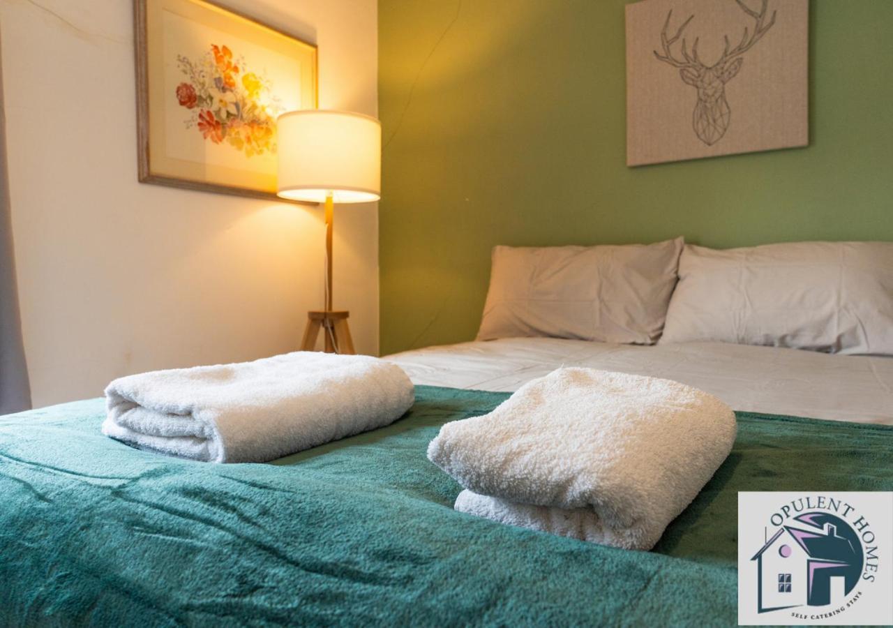 Contractors Pad - 4 Bed Town House - Cent Reading - Free Parking别墅 外观 照片