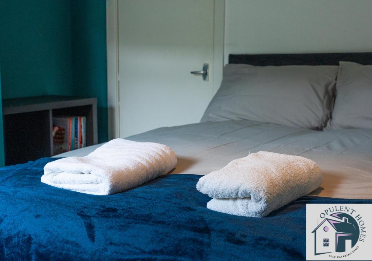 Contractors Pad - 4 Bed Town House - Cent Reading - Free Parking别墅 外观 照片