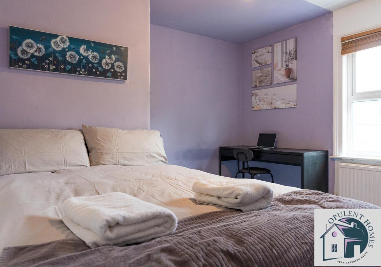 Contractors Pad - 4 Bed Town House - Cent Reading - Free Parking别墅 外观 照片