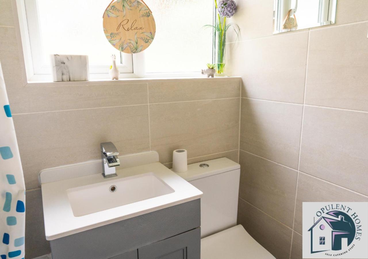 Contractors Pad - 4 Bed Town House - Cent Reading - Free Parking别墅 外观 照片