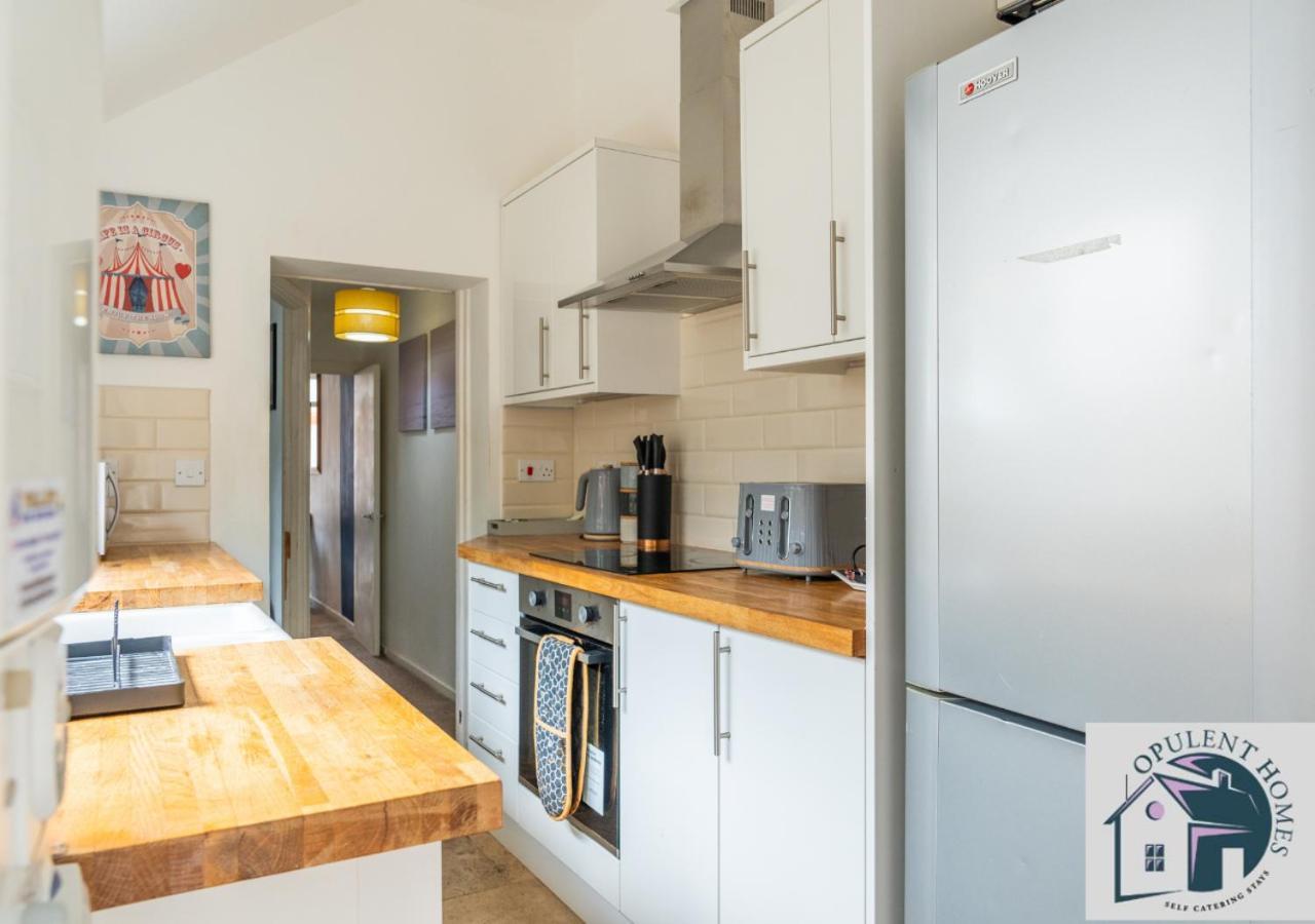 Contractors Pad - 4 Bed Town House - Cent Reading - Free Parking别墅 外观 照片