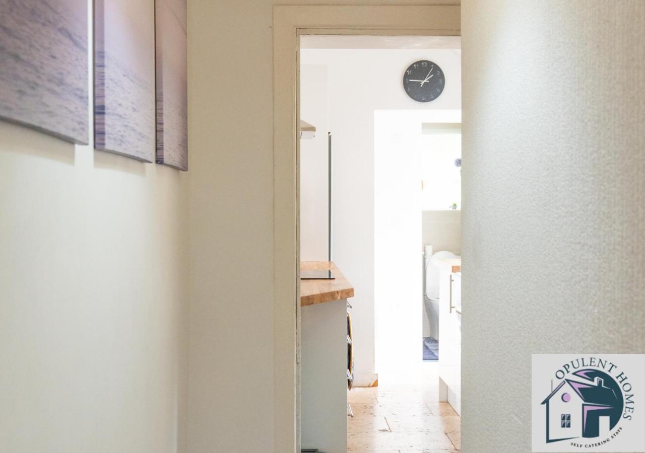 Contractors Pad - 4 Bed Town House - Cent Reading - Free Parking别墅 外观 照片