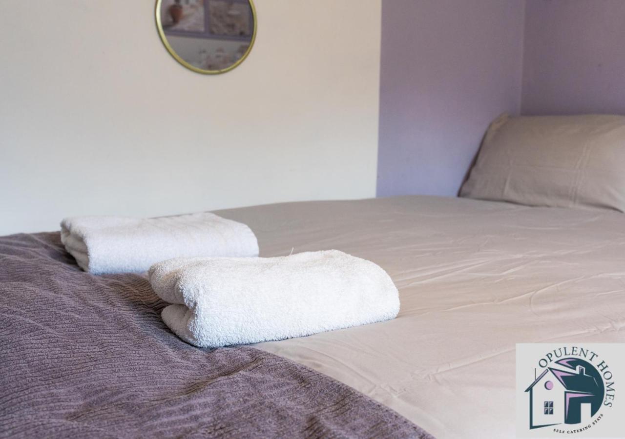 Contractors Pad - 4 Bed Town House - Cent Reading - Free Parking别墅 外观 照片